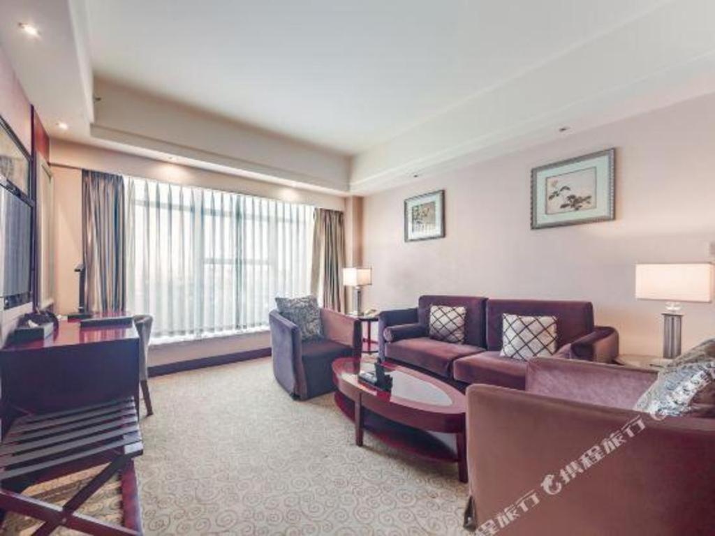 Chengdu Yinsheng International Hotel Supoqiao Екстер'єр фото