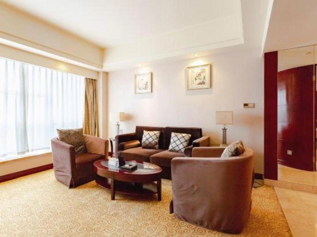 Chengdu Yinsheng International Hotel Supoqiao Екстер'єр фото