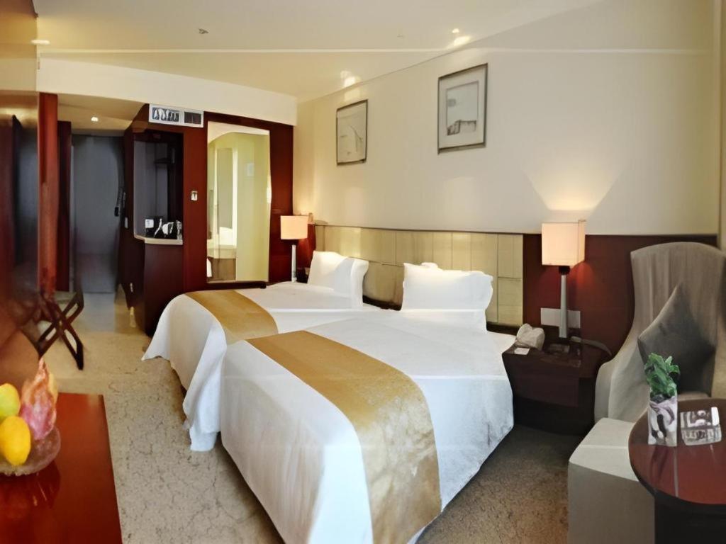Chengdu Yinsheng International Hotel Supoqiao Екстер'єр фото