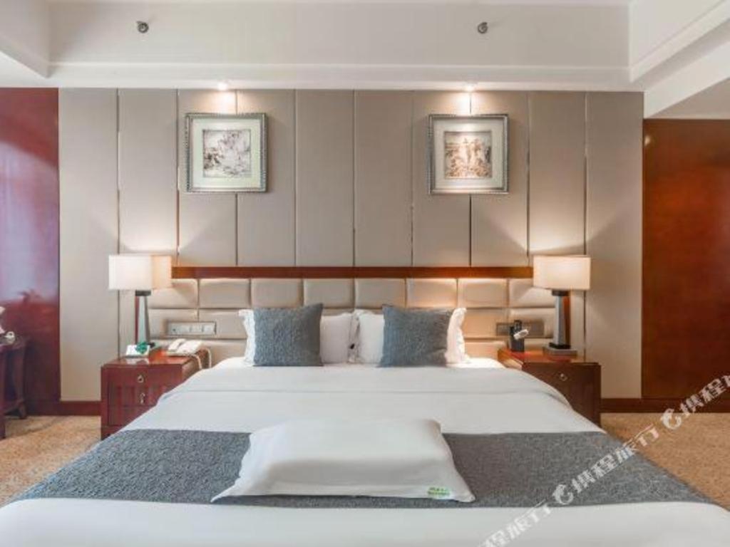 Chengdu Yinsheng International Hotel Supoqiao Екстер'єр фото