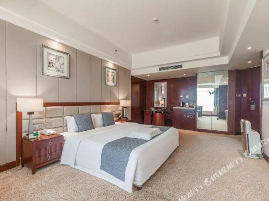 Chengdu Yinsheng International Hotel Supoqiao Екстер'єр фото