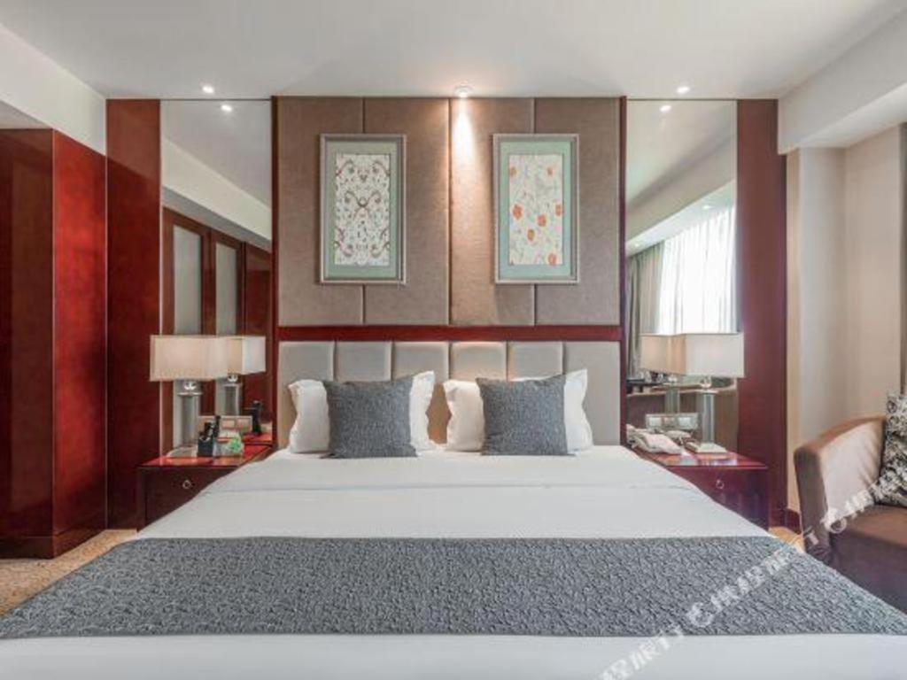 Chengdu Yinsheng International Hotel Supoqiao Екстер'єр фото