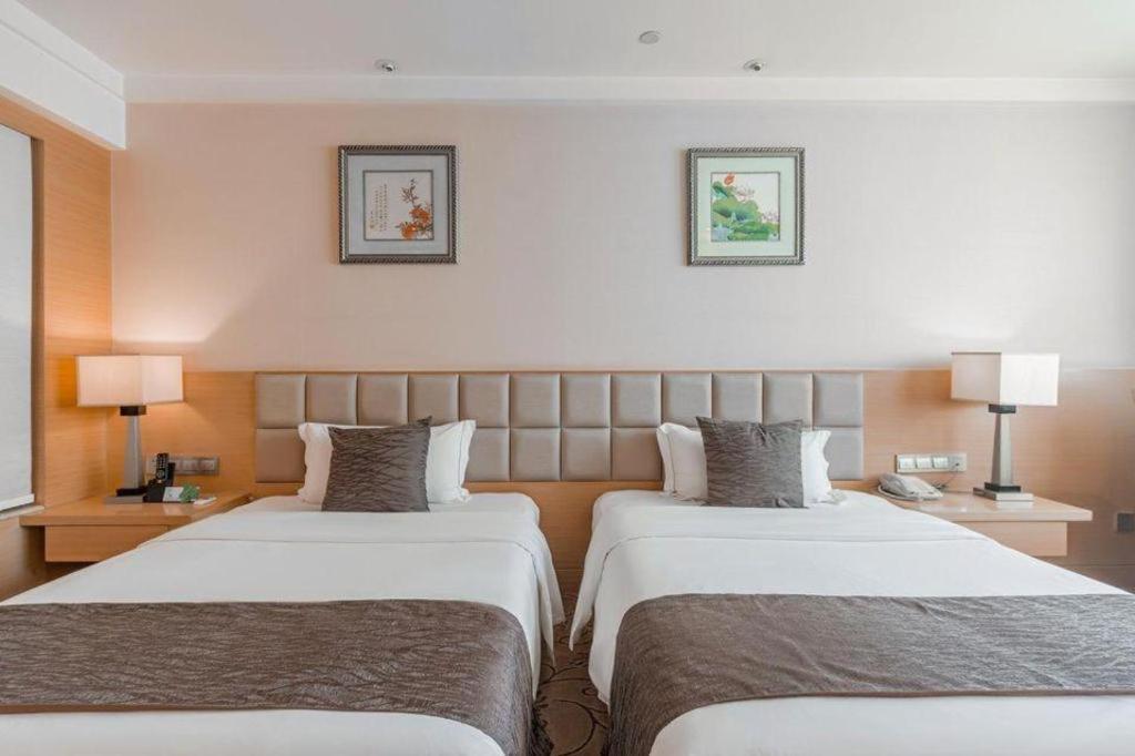 Chengdu Yinsheng International Hotel Supoqiao Екстер'єр фото