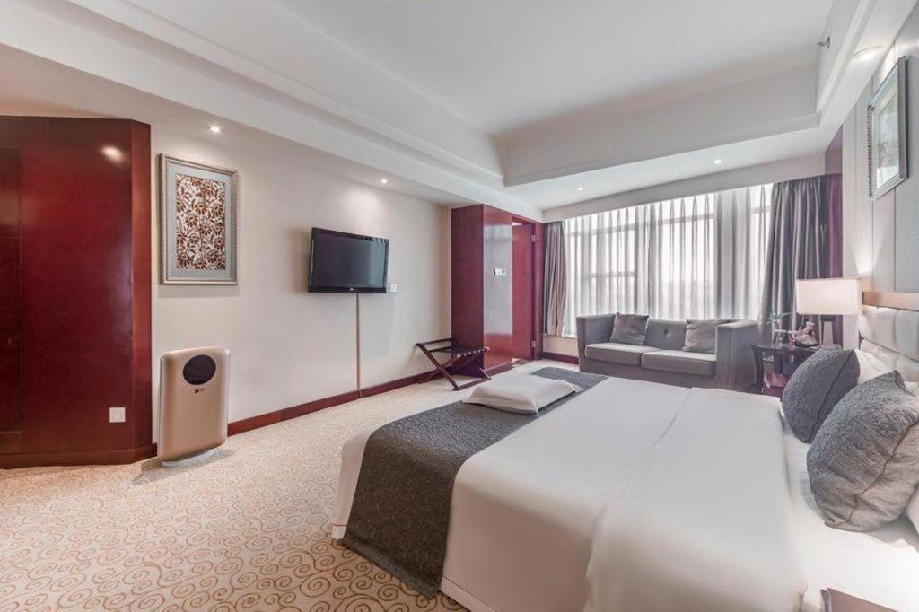 Chengdu Yinsheng International Hotel Supoqiao Екстер'єр фото
