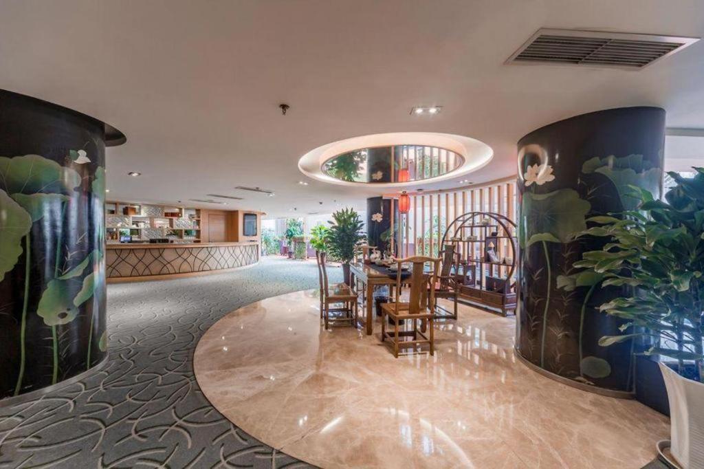 Chengdu Yinsheng International Hotel Supoqiao Екстер'єр фото